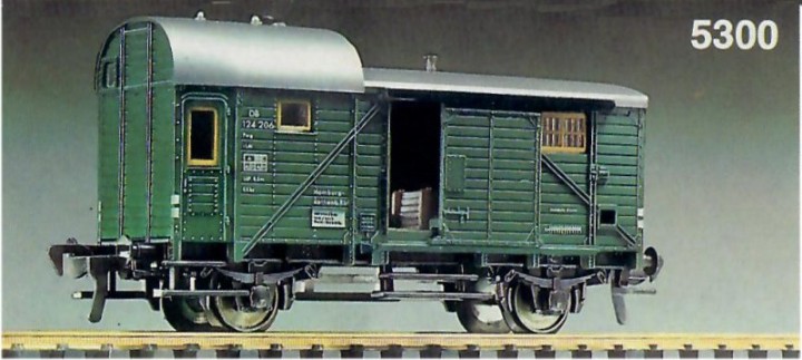 1469 (5300) ohne Zugschlussbeleuchtung - Bildquelle: Fleischmann Katalog 1977, S. 34